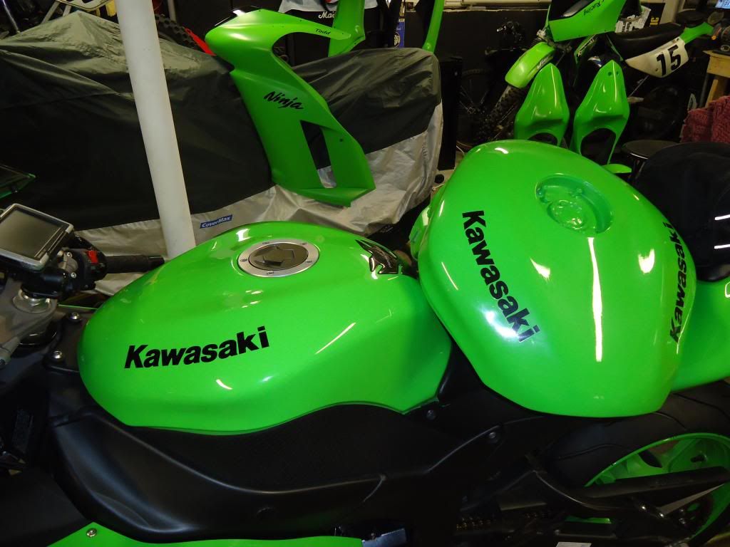 2008 ZX6R Gas Tank Question. ZX6R Forum